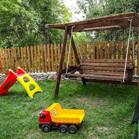 тодорината къща Leshten