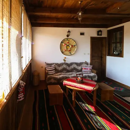 тодорината къща 3* Lešten