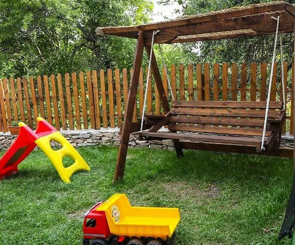 тодорината къща Лещен